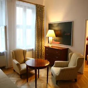 https://maly-rynek-apartamenty-miodosytnia.krakowhotelspoland.com